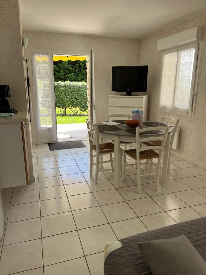 Les Flots Hotel