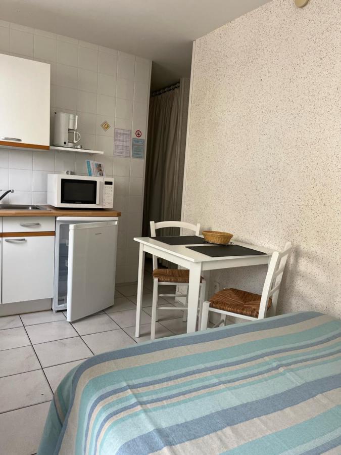 Les Flots Hotel 2*